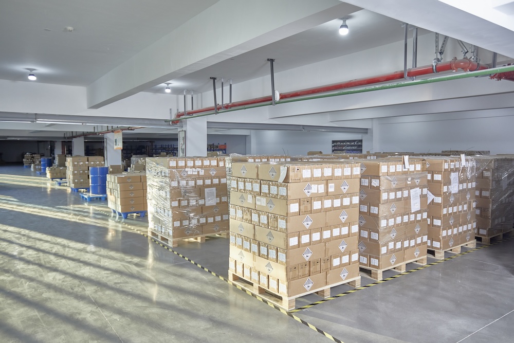 <strong>Batteries Warehouse</strong> 