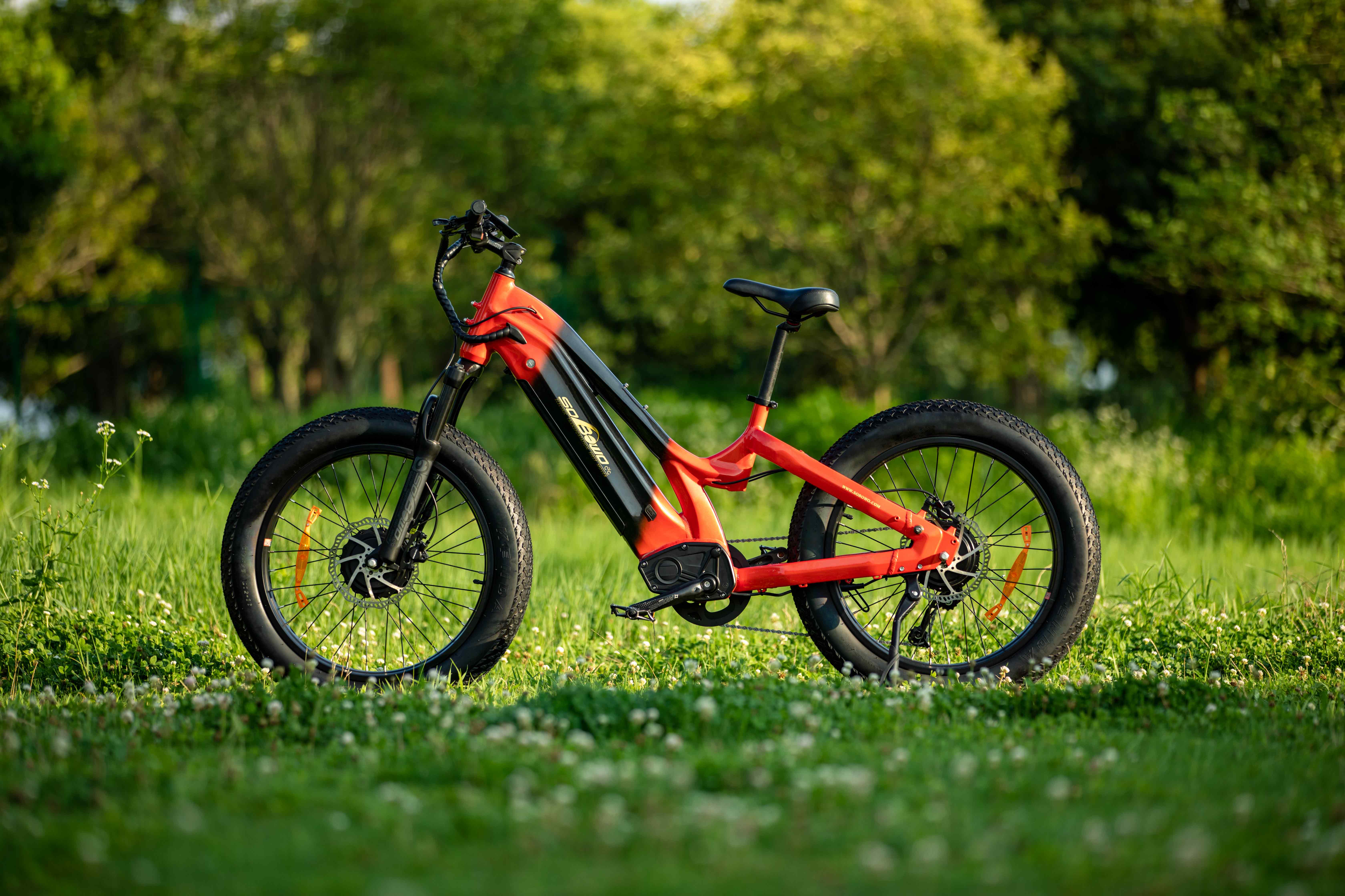 SOBOWO AWD Fat E Bike TwinTread